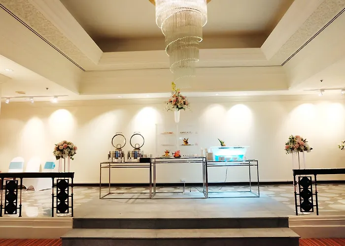 Hotel Silom By Ihg 4*